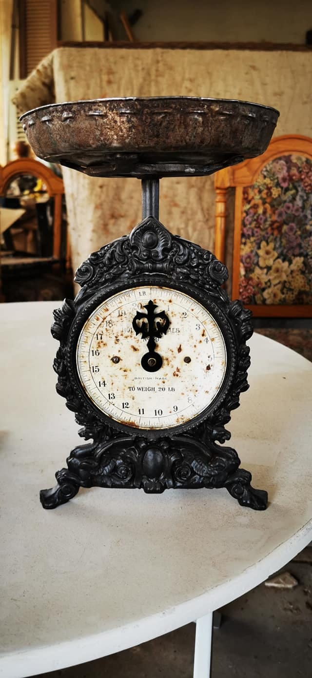 Antique kitchen scale